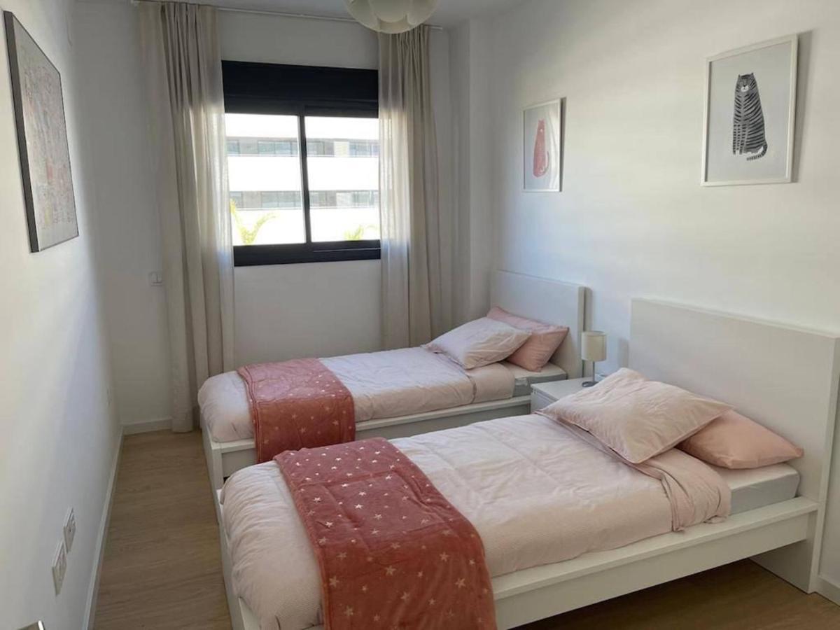 Holidays2Torremolinos Alamos 3 Bedroom & Terrace & Pool Bagian luar foto